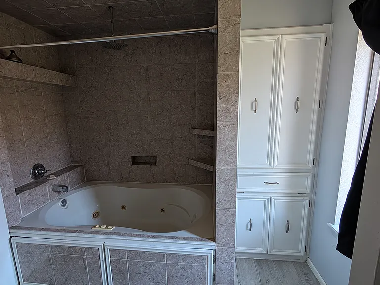 305 Rayburn St — Photo 11