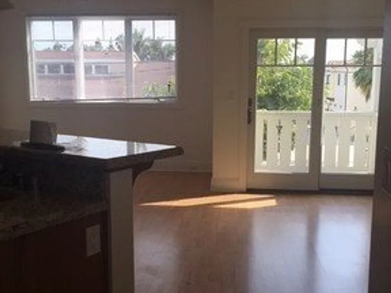 4642 Carpinteria Ave — Photo 3