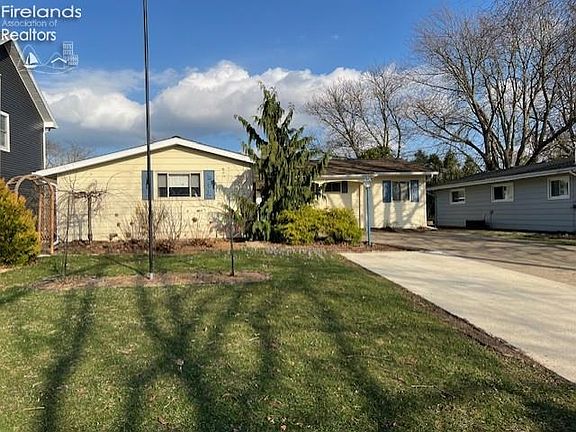 2nd image of 3712 Matthes Ave