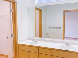 14015 34th Dr SE UNIT B, Mill Creek, WA 98012