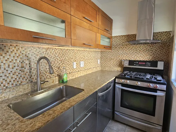 253 Belgrade Ave, Roslindale, MA 02131
