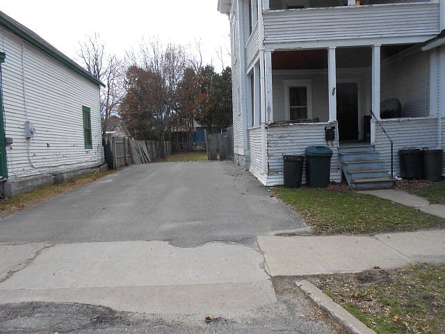 2nd image of 36 Standish St