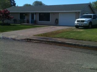 71 NW Cedar Ave, Warrenton, OR 97146