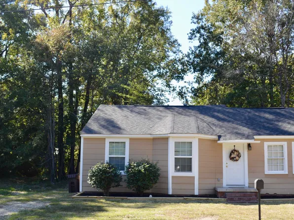 216 Kimball Ave, Hattiesburg, MS 39401