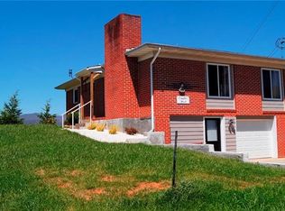 899 Cow Branch Rd, Green Mountain, NC 28740