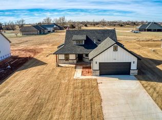 794 Ole Rock Creek Ln, Tuttle, OK 73089