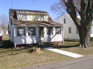 20 Springfield Rd, Old Lyme, CT 06371