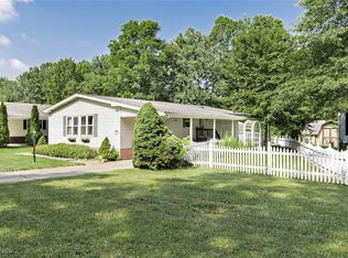 28 Cardinal Dr, Hiram, OH 44234