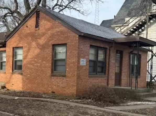 313 E State St #1, Mason City, IA 50401