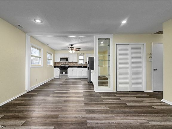 4th image of 4263 Brockley Ave