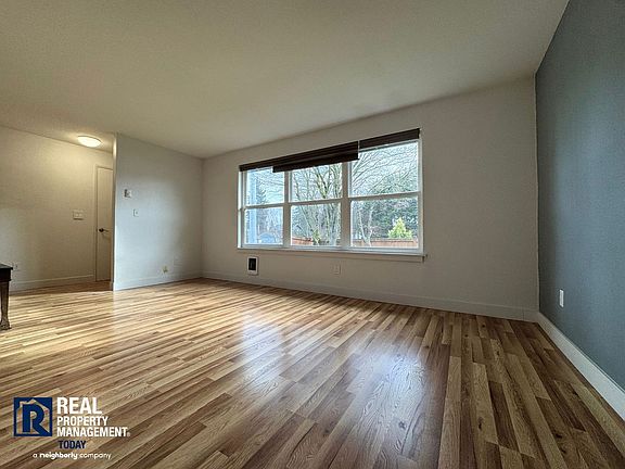 4th image of 4115 N 21st St