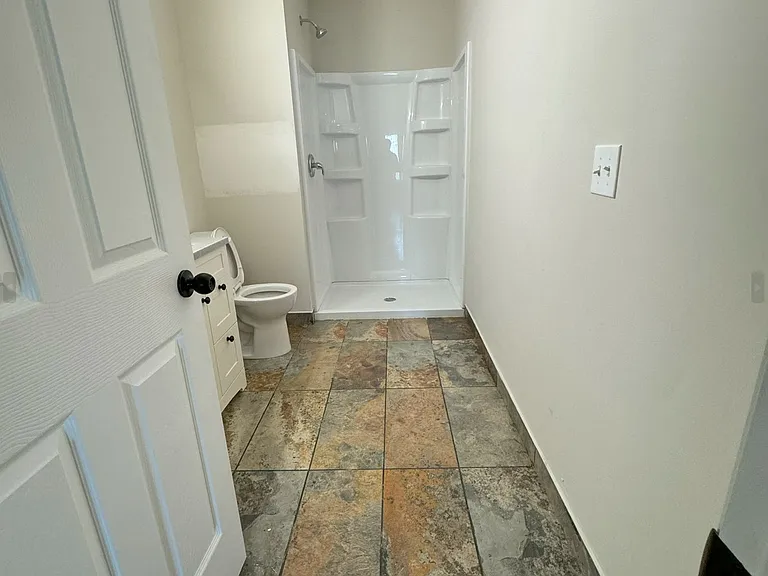 616 High St #B — Photo 6