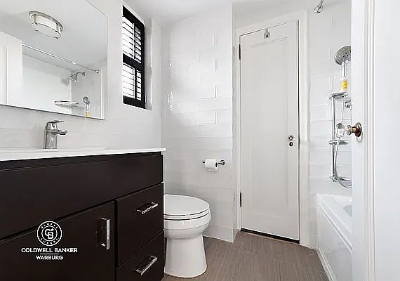 5th image of 16 Park Ave #14C