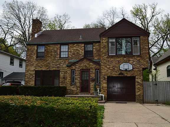 2nd image of 580 Chicago Ave