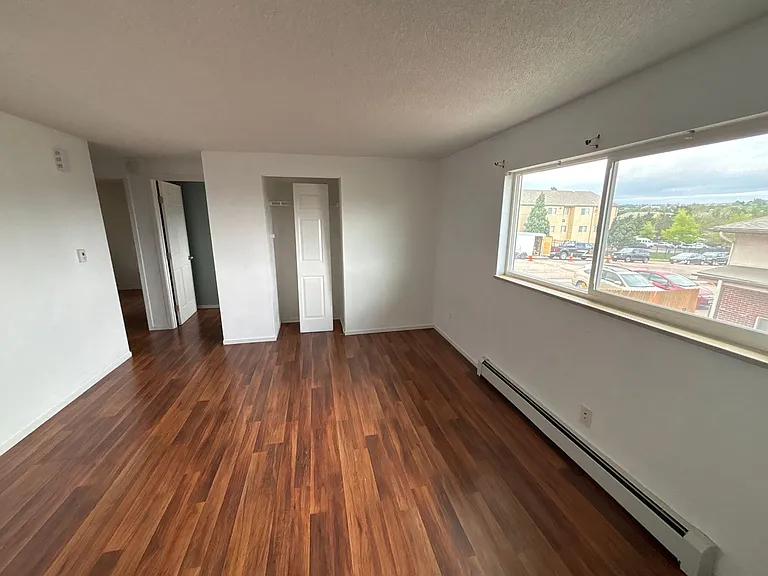 4319 Lashelle Ave — Photo 5