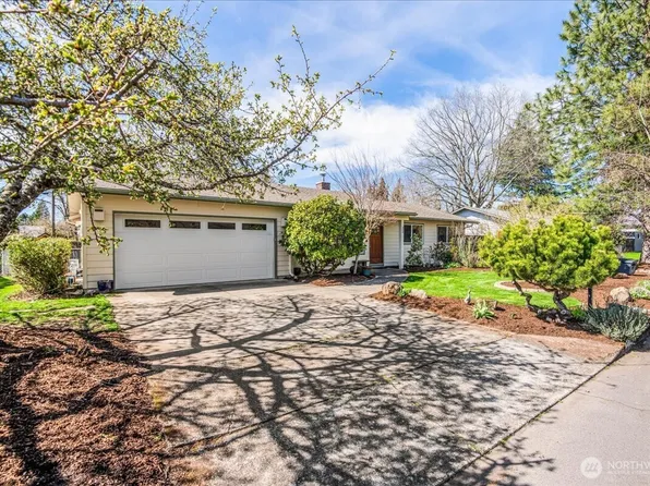 208 N Knoxville Way, Vancouver, WA 98664