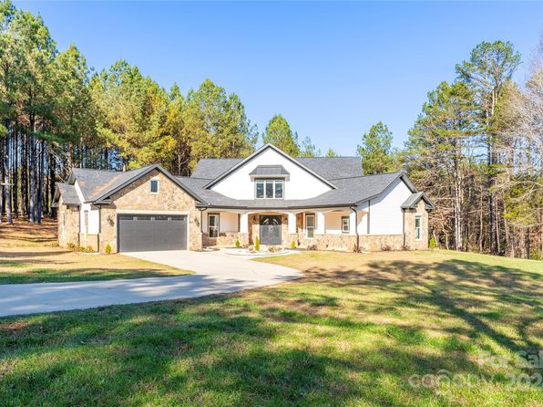 5164 Green Rd, Stanley, NC 28164