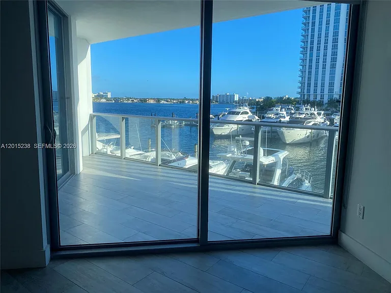 17301 Biscayne Blvd #203 — Photo 22