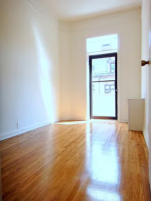 Rented by Balass Ralph, LREB | media 11
