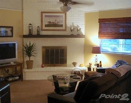 2nd image of 7521 Red Oak St