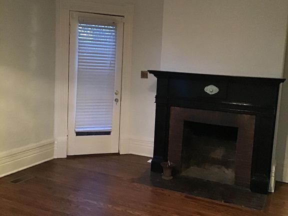 3rd image of 415 E Main St #Uw