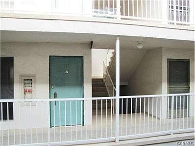 3rd image of 5320 Zelzah Ave APT 212