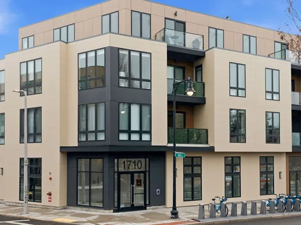 1710 Dorchester Ave #202, Dorchester, MA 02124