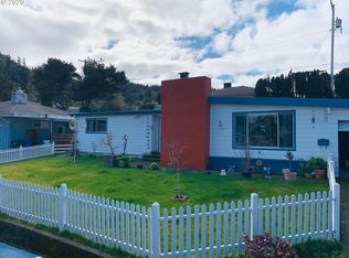 2328 Arthur Dr, Reedsport, OR 97467