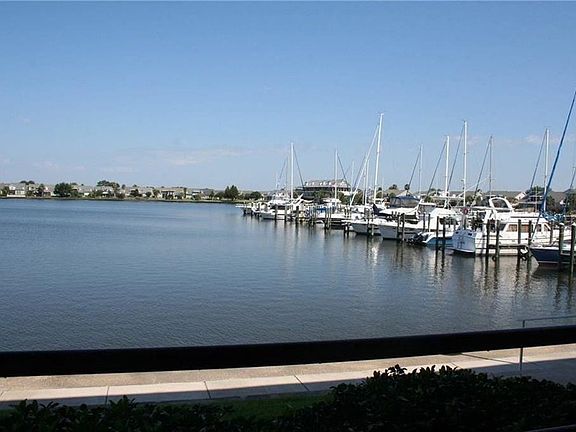 4th image of 1244 Harbor Dr Unit 109