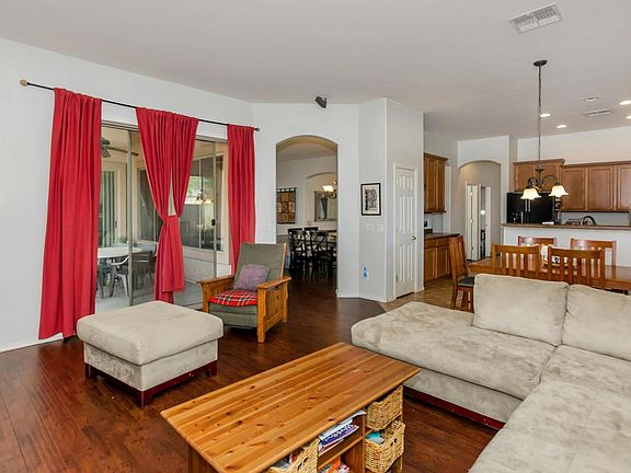 3128 W Sentinel Rock Road