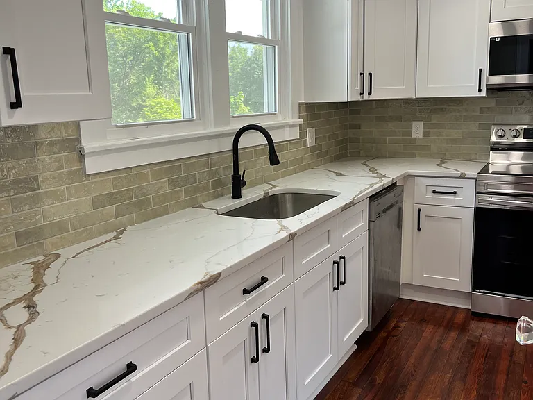 214 Old Centergrove Rd — Photo 1
