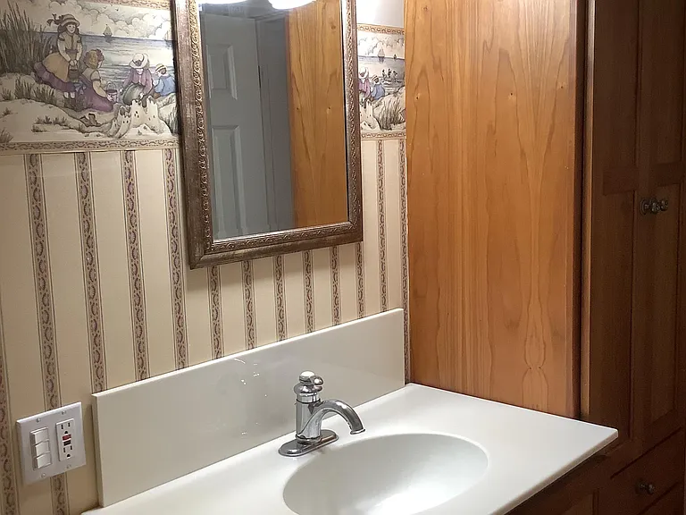 4833 Meredeth St — Photo 32