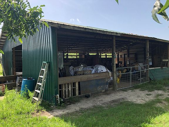 3rd image of 1528 Goings Ln