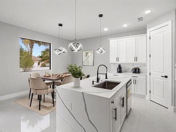 4th image of 4303 NW 32nd Ln #1