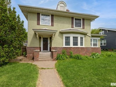 2505 Iowa St, Davenport, IA, 52803