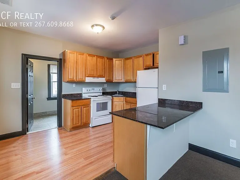 5700 N 20th St #UPPER — Photo 5