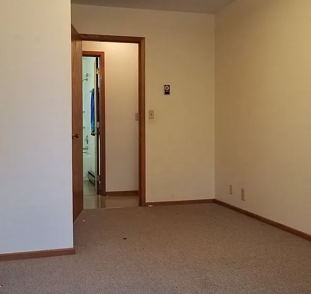 Hillside Triplex — Photo 11
