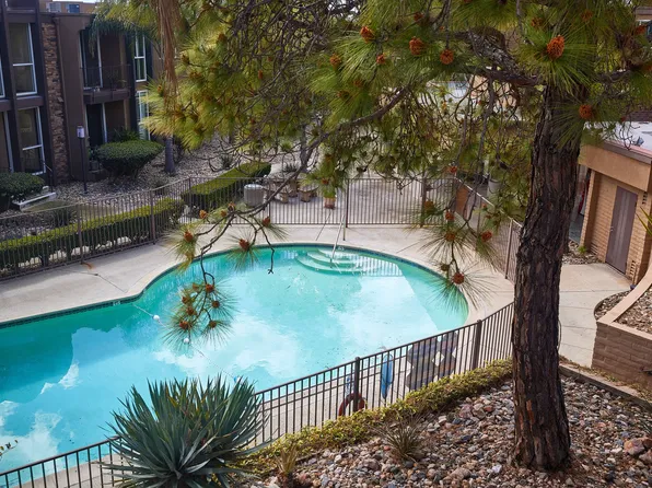 Mellmanor Apartments