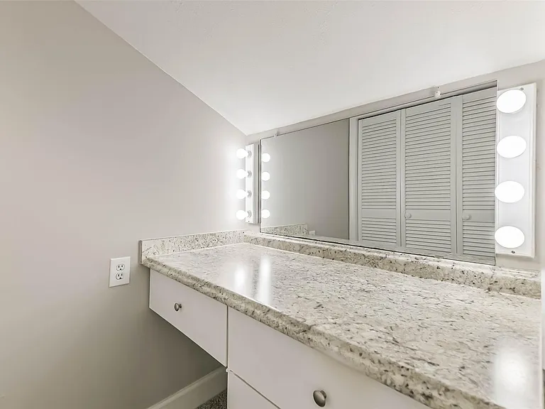 13438 Wiley Martin Dr — Photo 40