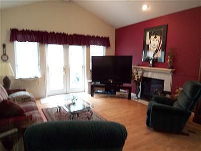 4th image of 1513 8th St NW