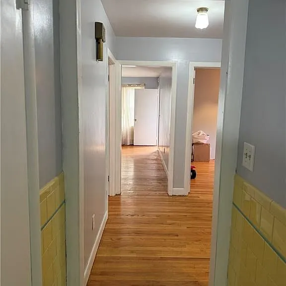 178 Sisson St — Photo 5