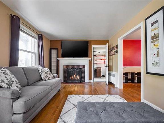 3rd image of 6619 Monument Ave