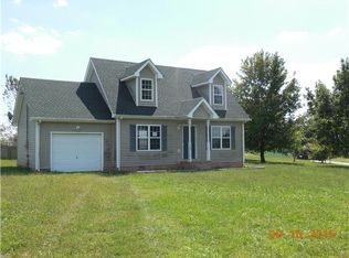 101 Bumpus Mill Rd, Oak Grove, KY 42262