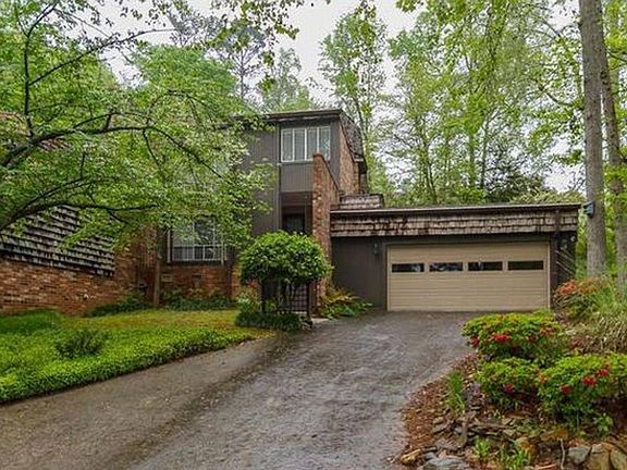 2nd image of 3535 Gleneagles Dr