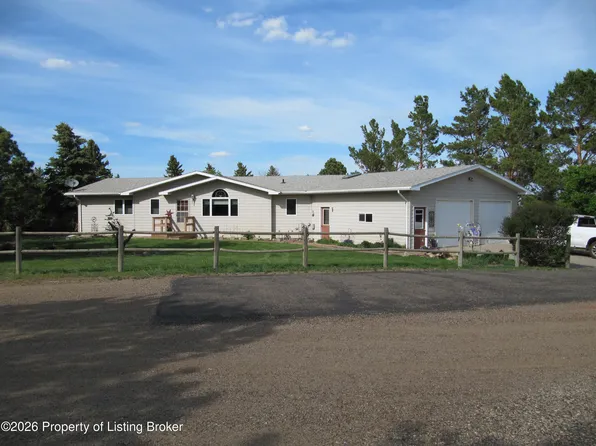 8501 144th Ave SW, Bowman, ND 58623