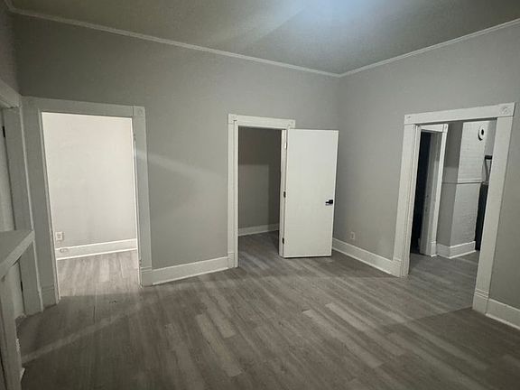 3rd image of 961 Joseph Pl