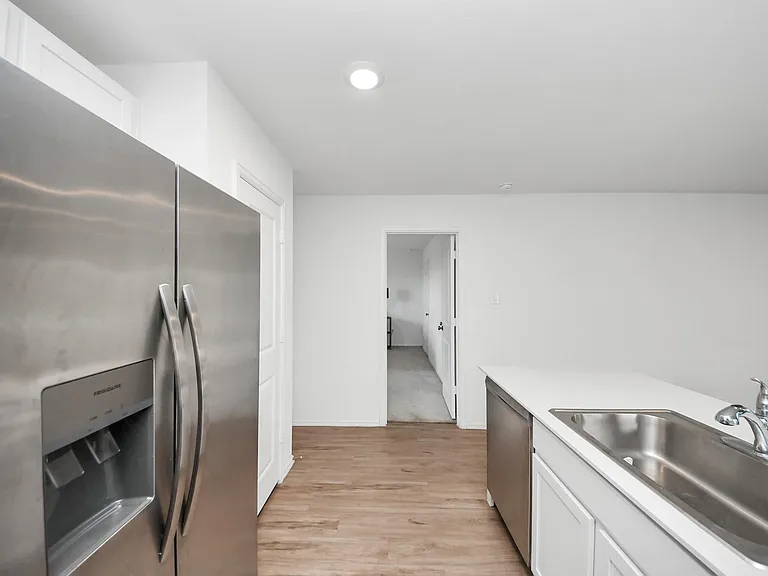 9206 Burnet Fields Dr — Photo 17
