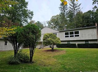 56 Snipsic Lake Rd, Ellington, CT 06029