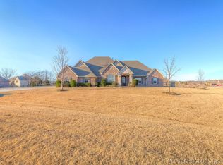 8262 N 70th East Ave, Owasso, OK 74055