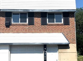 825 Lawler St, Philadelphia, PA 19116